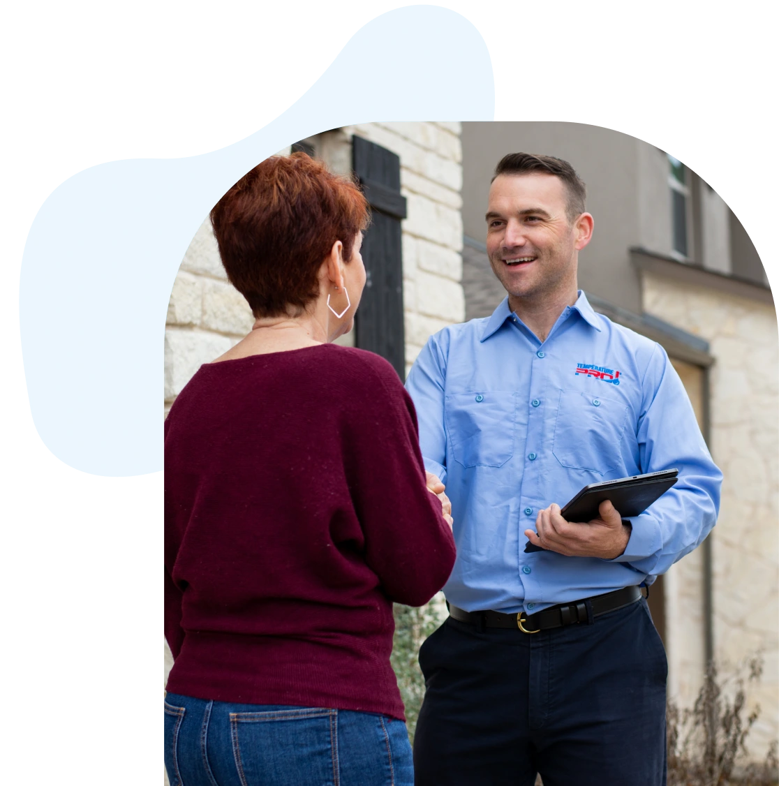 TemperaturePro San Jose technician shaking hands with customer after repairing Heating.